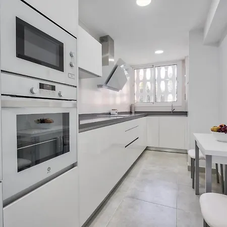 Sur Alhambra Apartment *