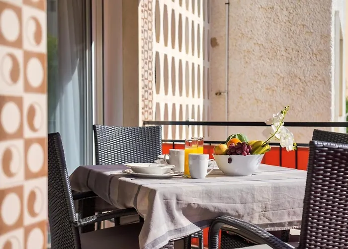 Sur Alhambra * Fuengirola